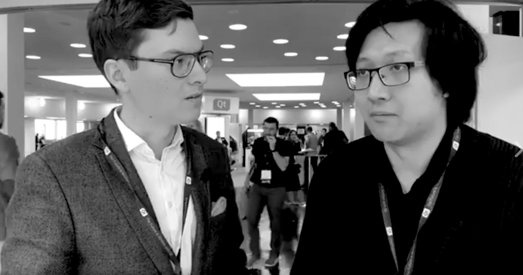 {t('page.video.player.watchOnFacebook')}